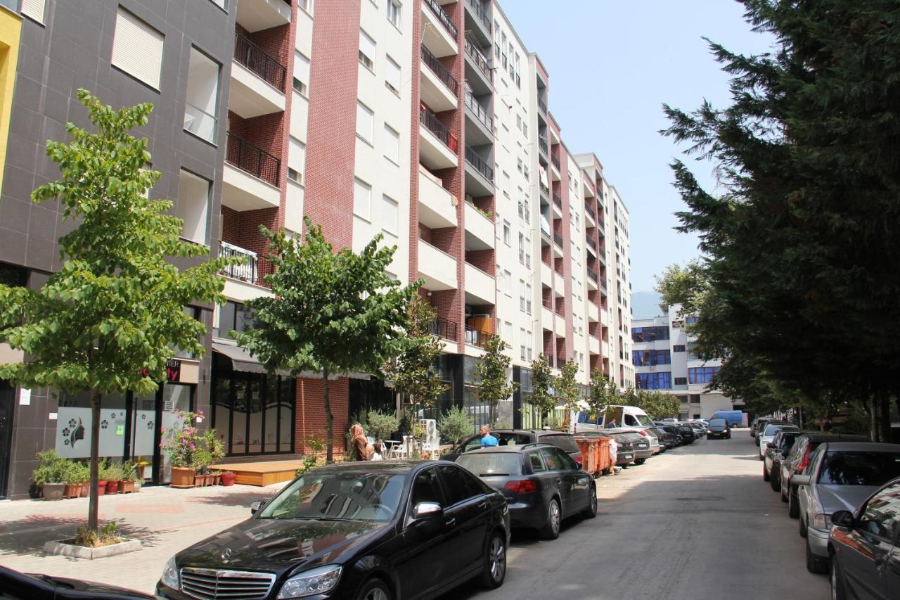 Sukaj Apartment *